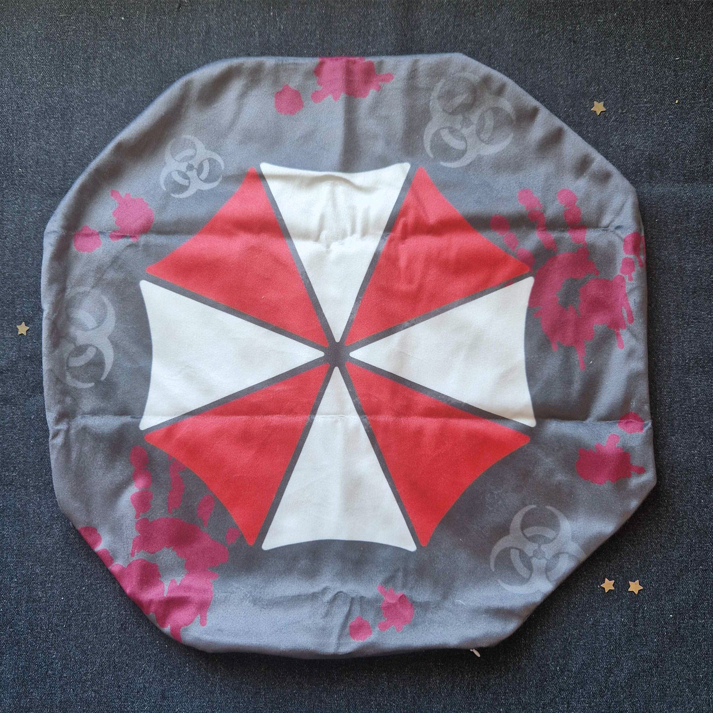 Bloody Umbrella - Resident Evil | Kissen